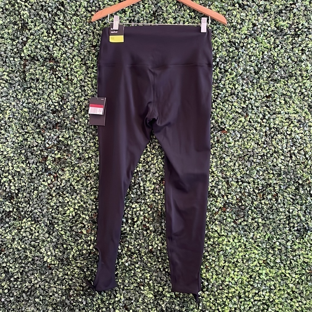 NWT Nike yoga leggings with tie detail in black - Picture 10 of 16